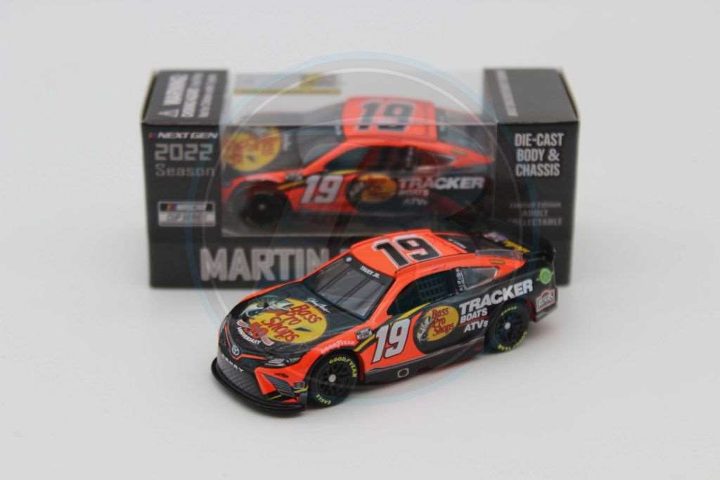 Martin truex jr cheap diecast 1 64