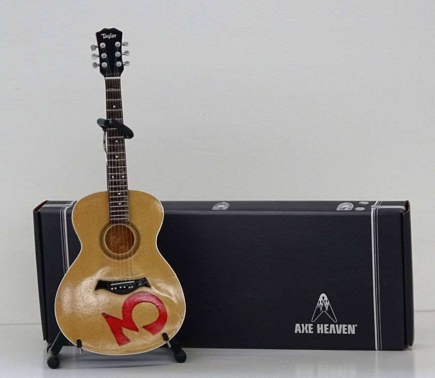 miniature martin guitar