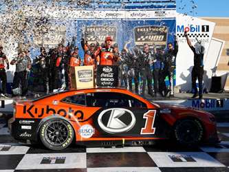 *Preorder* Ross Chastain Autographed 2024 Kubota Kansas 9/29 Race Win 1:24 Nascar Diecast - FOIL NUMBER CAR Ross Chastain, Nascar Diecast, 2024 Nascar Diecast, 1:24 Scale Diecast, Autographed