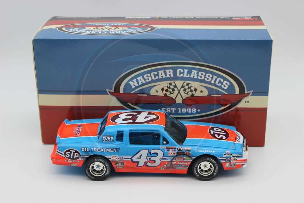 richard petty 200th win diecast