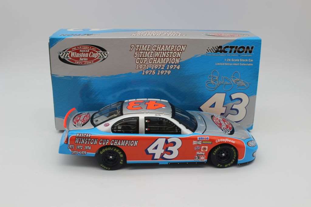 2003 Winston Cup The Victory Lap 1971-2003 Shiny Metallic Diecast 1/24 orders Scale