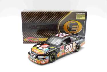 Tony Stewart Autographed 2002 Home Depot / In Search of the Great Pumpkin 1:24 RCCA Elite Nascar Diecast Tony Stewart Autographed 2002 Home Depot / In Search of the Great Pumpkin 1:24 RCCA Elite Nascar Diecast 